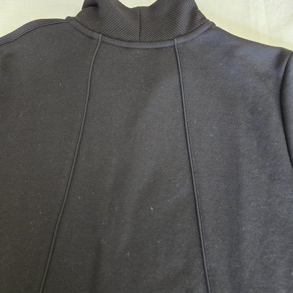 Athleta Black Textured Garment - Picture 12 of 13